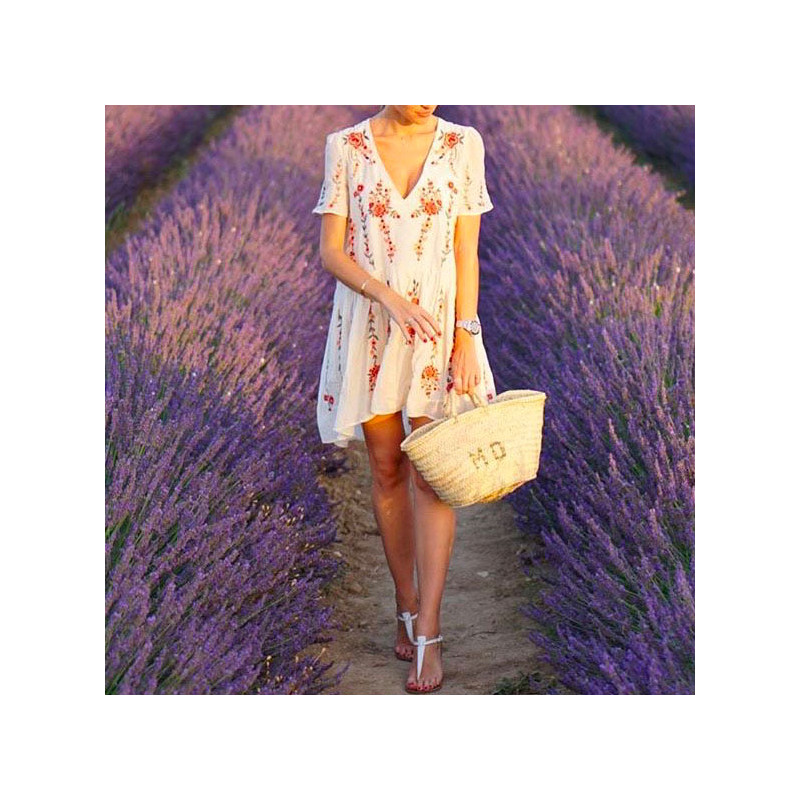 panier de plage artisanal à porte à la main