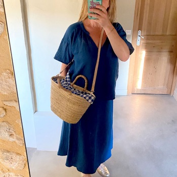 Red gingham basket shoulder carry summer outfit