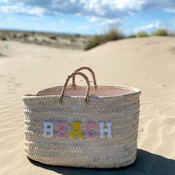 Straw beach basket with colorful bouclé BEACH letters