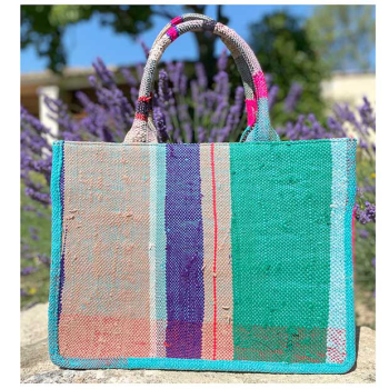 Détail du tissu berbère recyclé – Cabas Loulou