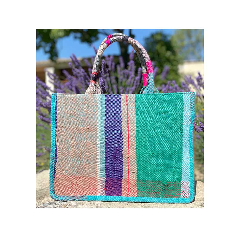 Détail du tissu berbère recyclé – Cabas Loulou