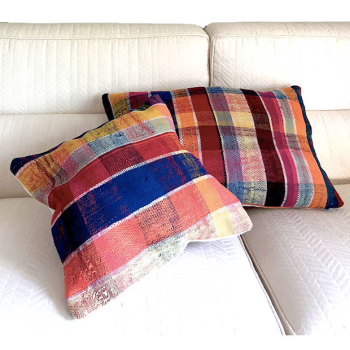 Multicolor berber cushion