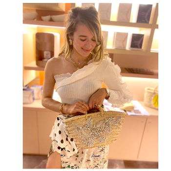 Small straw evening bag for weddings, ceremonies and chic summer occasions