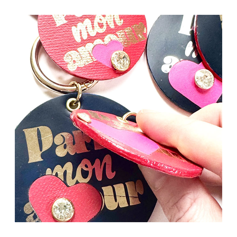 tranche porte cle paris mon amour cuir rouge marquage or