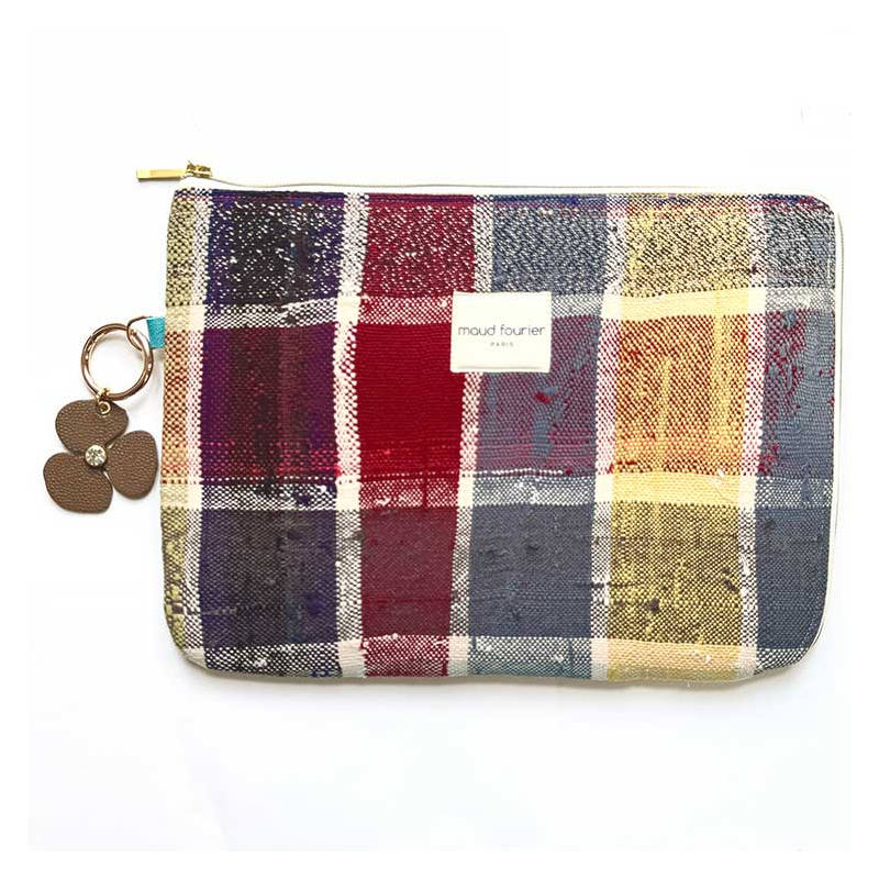 housse ordinateur 13", tissu recyclé, fabrication artisanale et gri-gri cuir