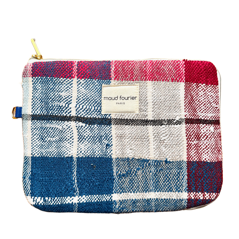 Pochette iPad artisanale en plaid berbère recyclé fabrication française