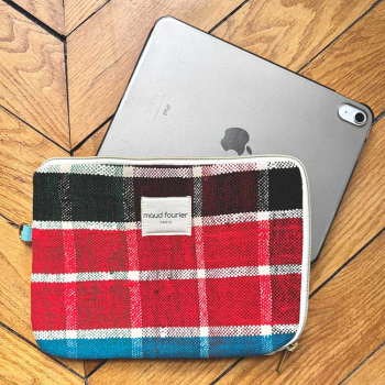 Handmade iPad 9.7–11" sleeves, red upcycled Berber fabric, made in france