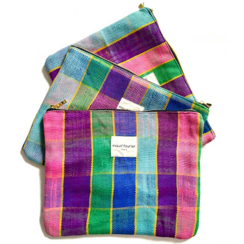 Handcrafted makeup pouch in upcycled fabric – Christmas gift idea