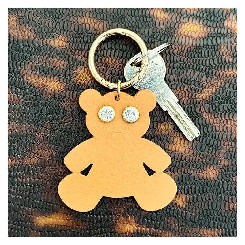 nounours Strass en cuir upcyclé fait main à Paris