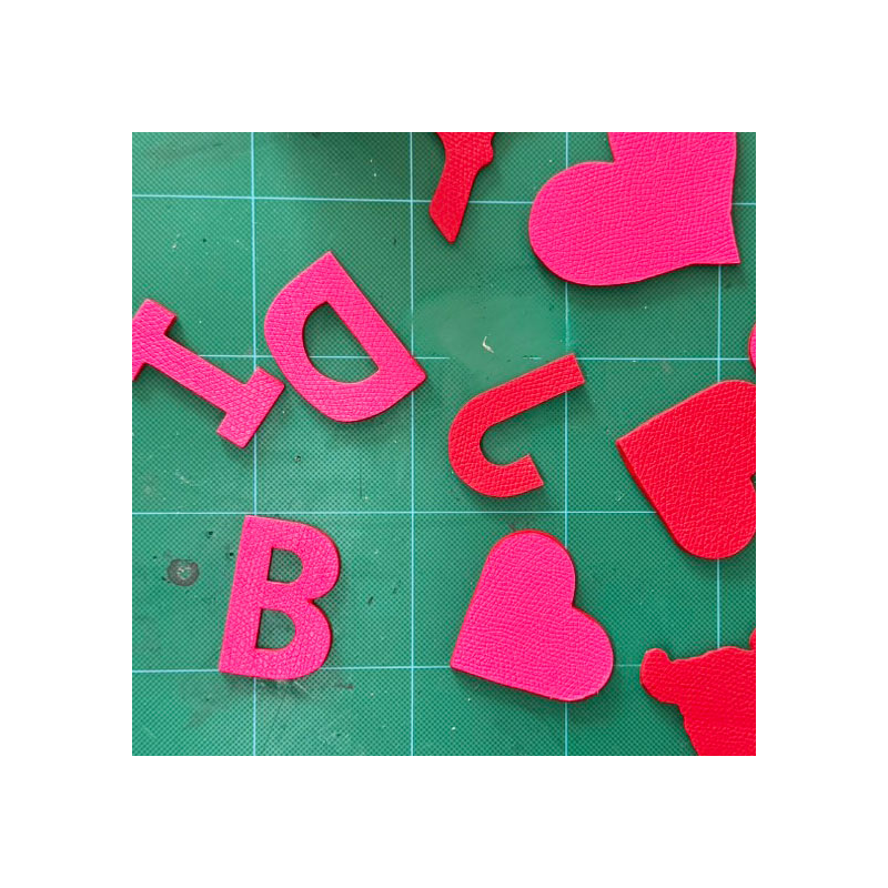 lettre en cuir upcycle, pièce unique, Made in France