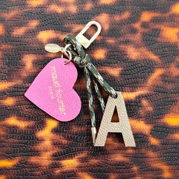 Bijou de sac lettre personnalisée, Made in France cuir upcyclé