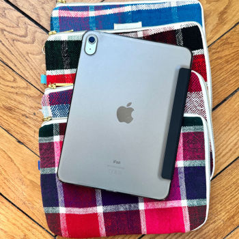 Housse tablette iPad zip en tissu vintage upcyclé fait main