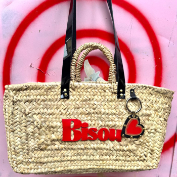Black patent leather BISOU lettering sewn on basket