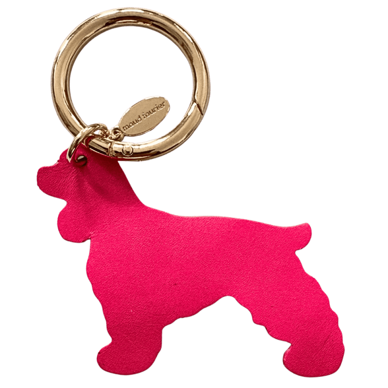 Bijou de sac chien en cuir fuchsia upcyclé fait main à Paris